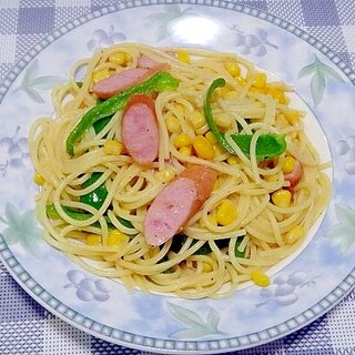 コーンとウインナーのコンソメパスタ